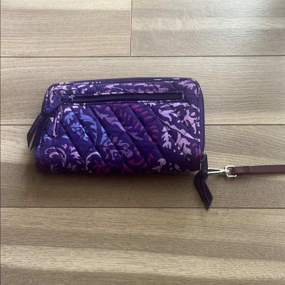Vera Bradley purple wristlet - Picture 4 of 8